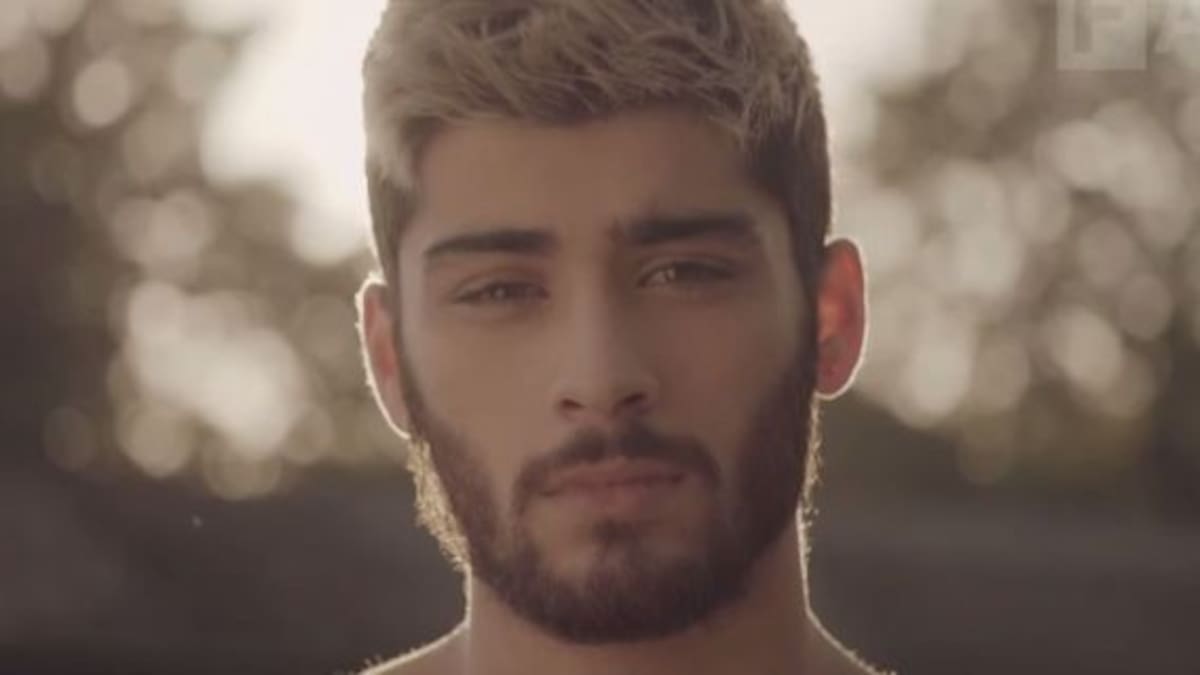 Zayn Malik le da a las fans lo que quieren