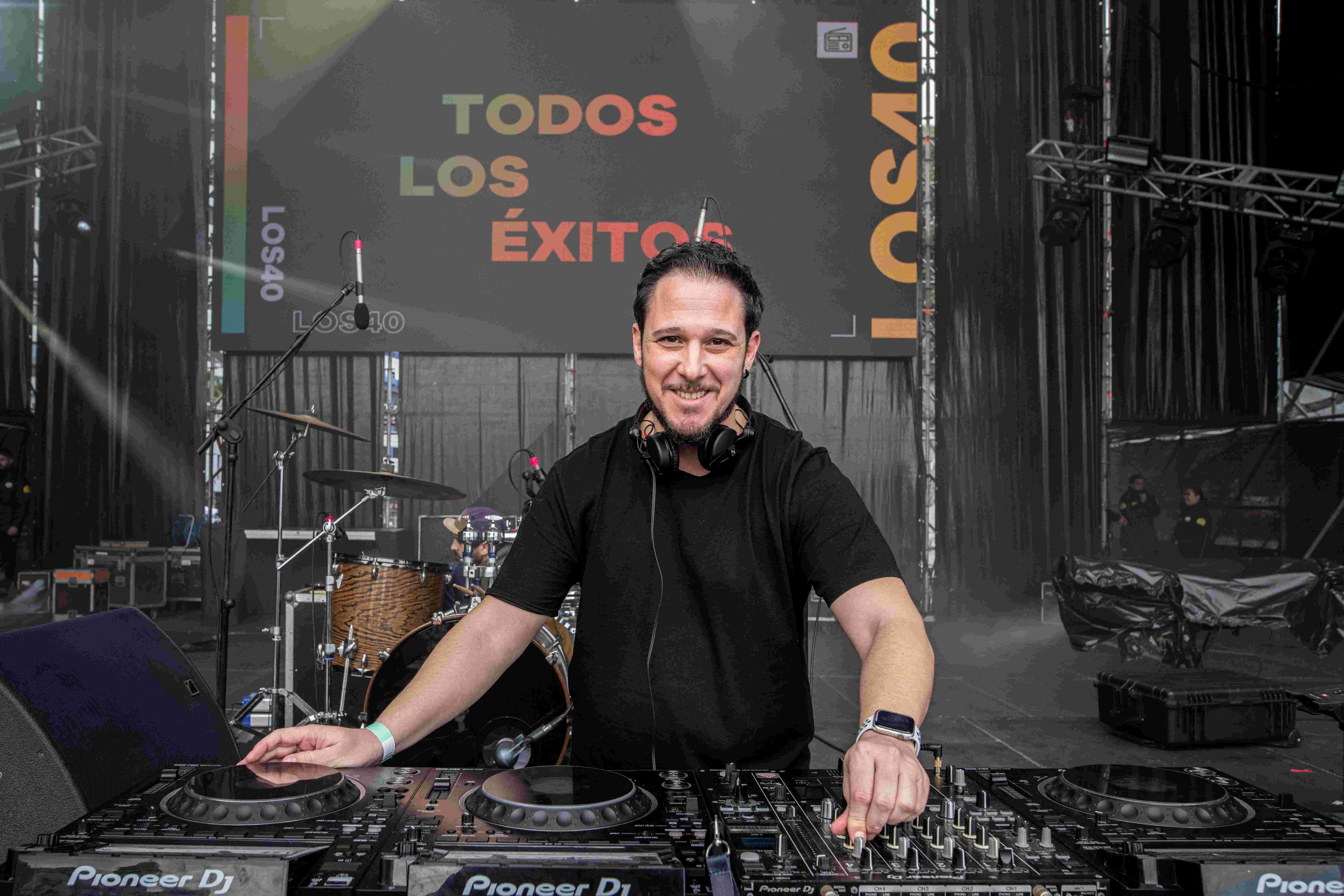 Ramsés López en los conciertos de Carnaval de LOS40 Canarias