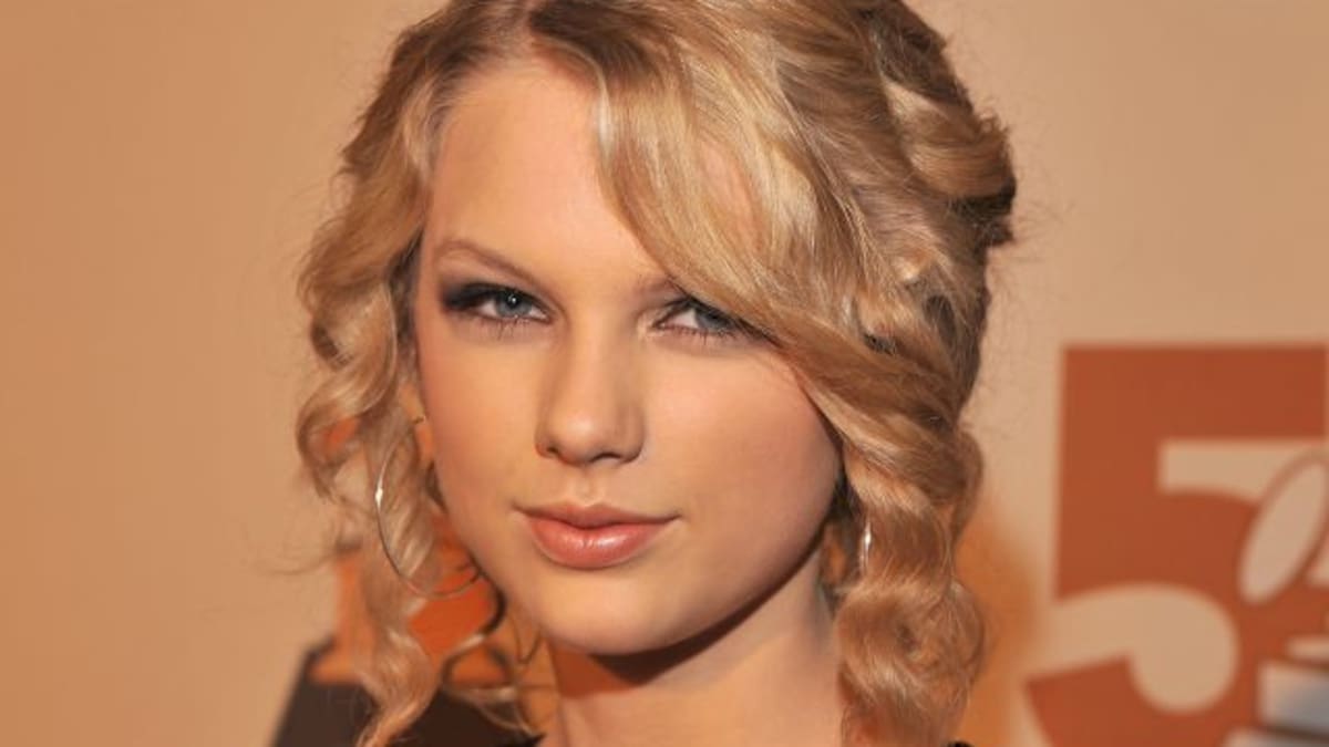 Taylor Swift, Justin Bieber y otros grandes cantantes que perdieron el Grammy a artista revelación