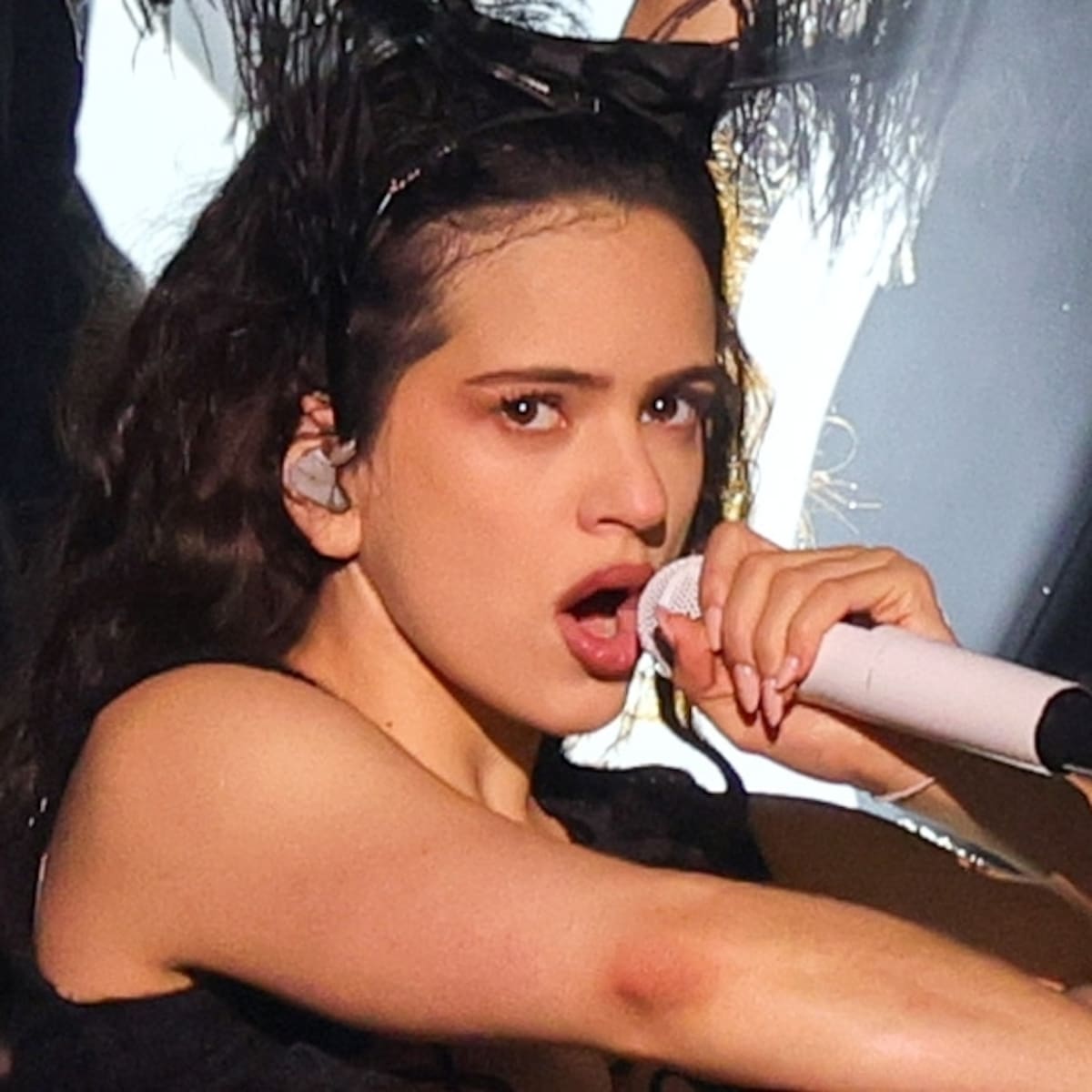 La biografía de Rosalía, la de Kate Bush, la nueva saga erótica de la reina de la erótica y más, en las novedades que dan la bienvenida a la primavera