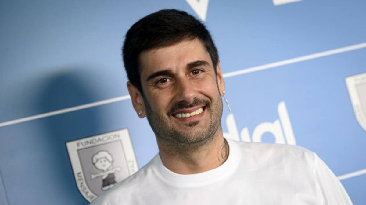 Por primera vez, Melendi no sale en la portada de su disco y hay una razón