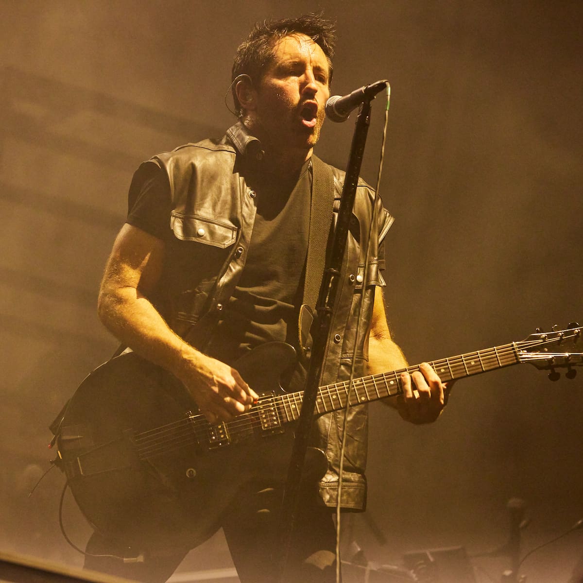 El día que Nine Inch Nails fue "demasiado oscuro" para la MTV con su canción 'Closer'