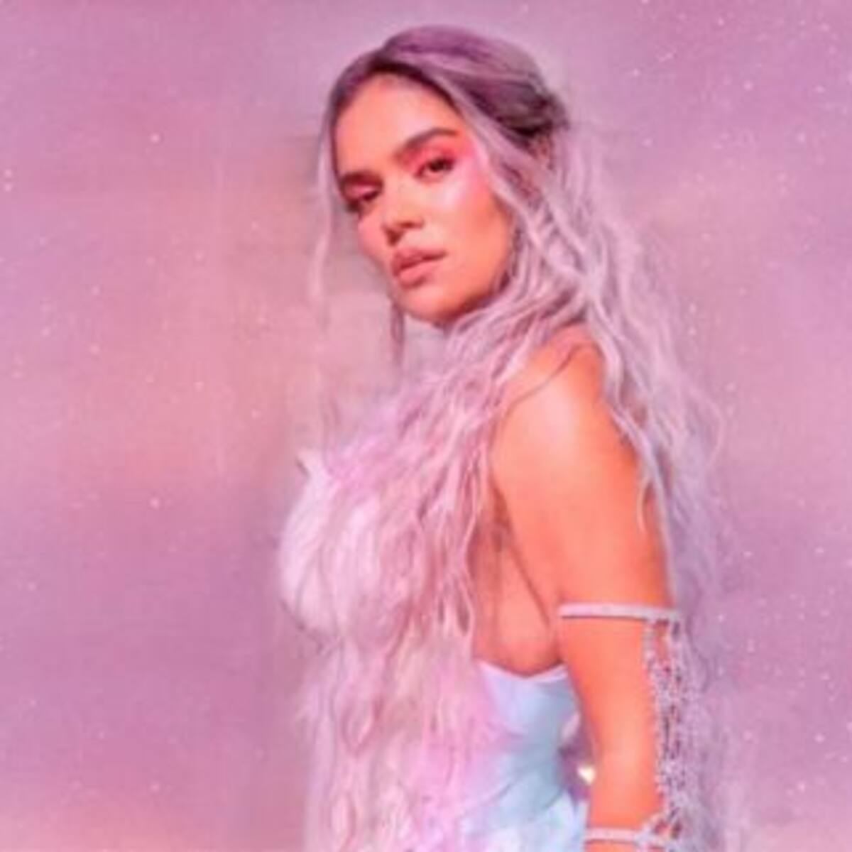Entrevista a Karol G: "Me estresa pensar cómo voy a superar una canción tan grande como TUSA"