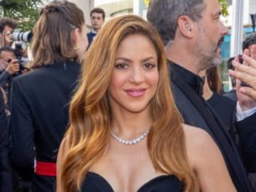 Shakira aparece en redes muy emocionada cantando ‘Monotonía’