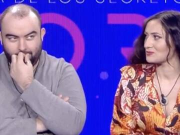 Álvaro le confiesa sus sentimientos a Carmen en ‘Secret Story’ y la casa opina de esta historia ©copyright los40.com