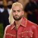 El manotazo de Maluma a un fan que ha dividido a sus fans