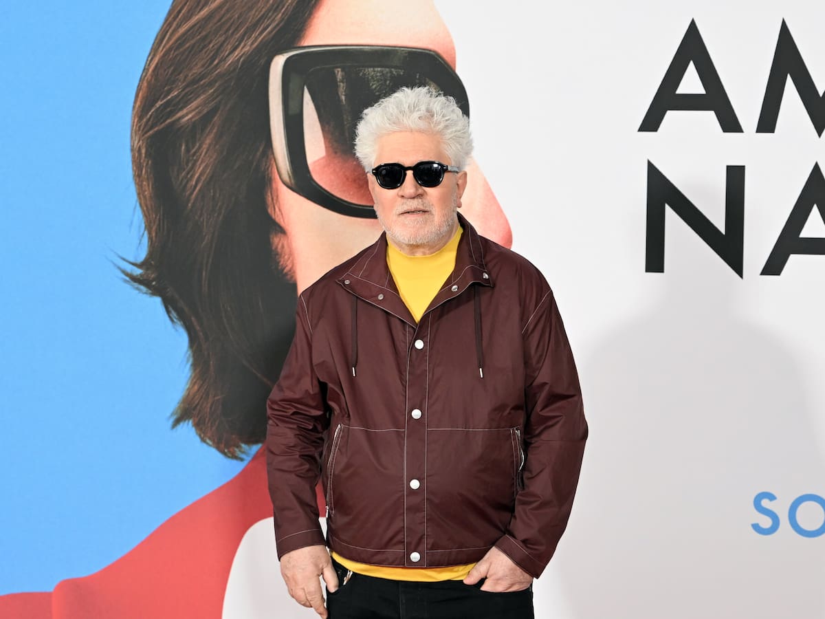 Pedro Almodóvar (76 años), director de cine: "Me he estado preguntando si es solo un símbolo sexual o un actor respetado"
