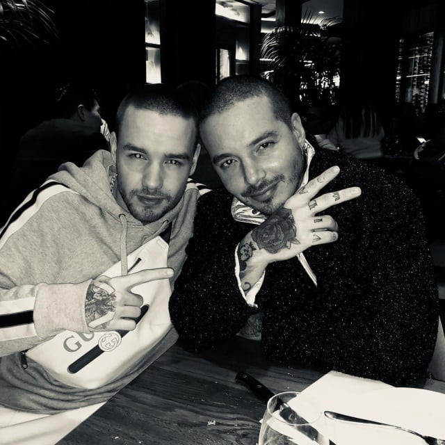 Liam Payne y J Balvin cenando en un restaurante de Nueva York