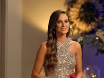 Álvaro, Pol y Carlos… Solo quedaba una rosa y Sheila no lo tenía claro en ‘Para toda la vida’