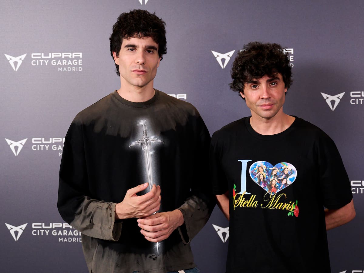 Los Javis se separan en mitad de la producción de 'La Bola Negra': ¿qué va a pasar con sus carreras?