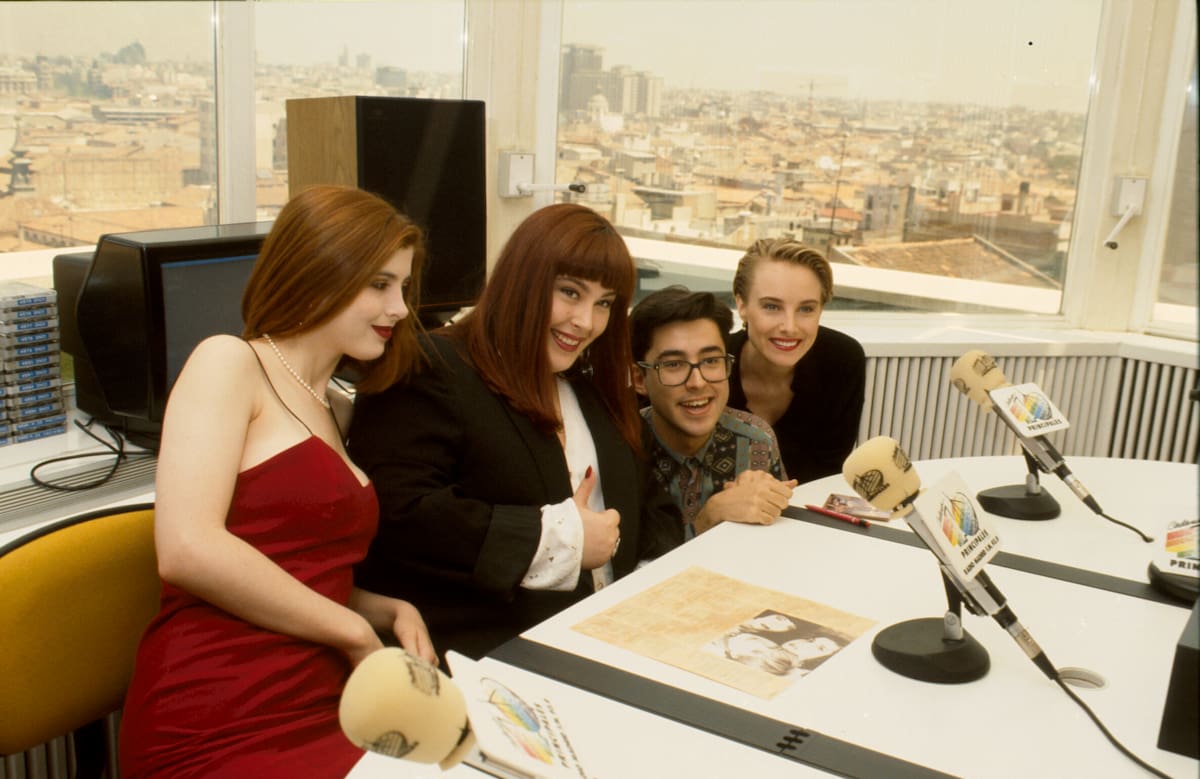 Juanma Ortega dio la bienvenida a Wilson Phillips en el estudio Paul McCartney de LOS40 en 1991