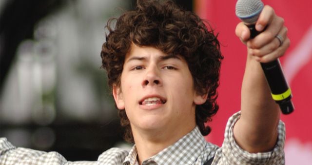 Nick Jonas con su anillo de castidad en 2008