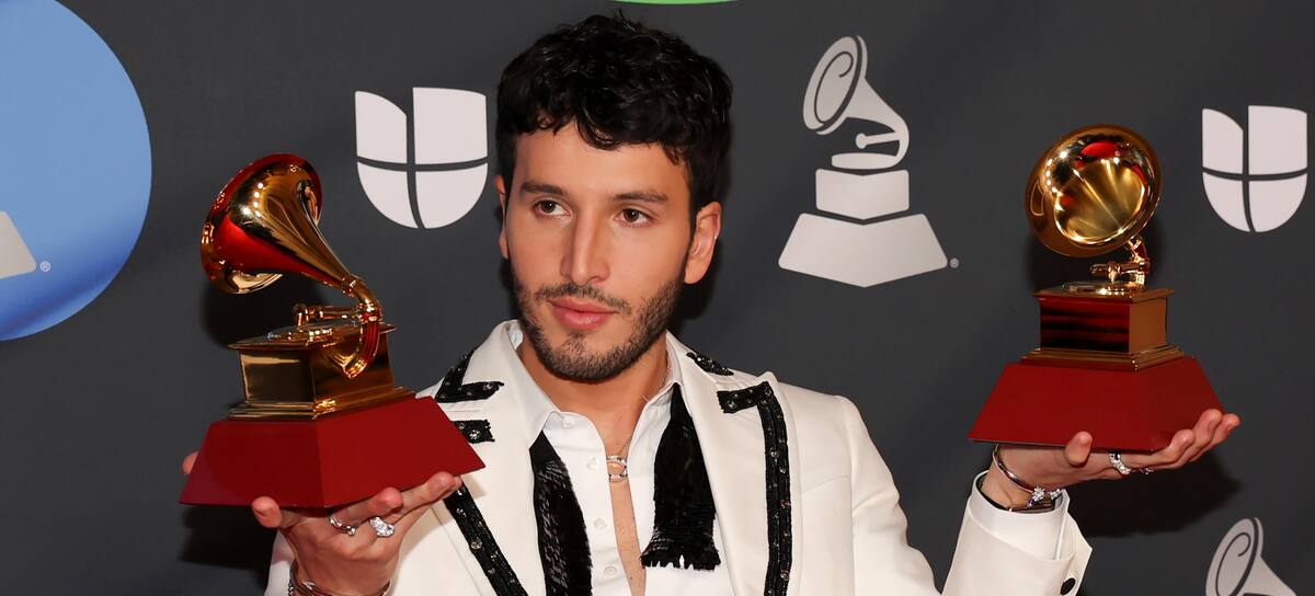 Sebastián Yatra en los Premios Grammy Latinos.