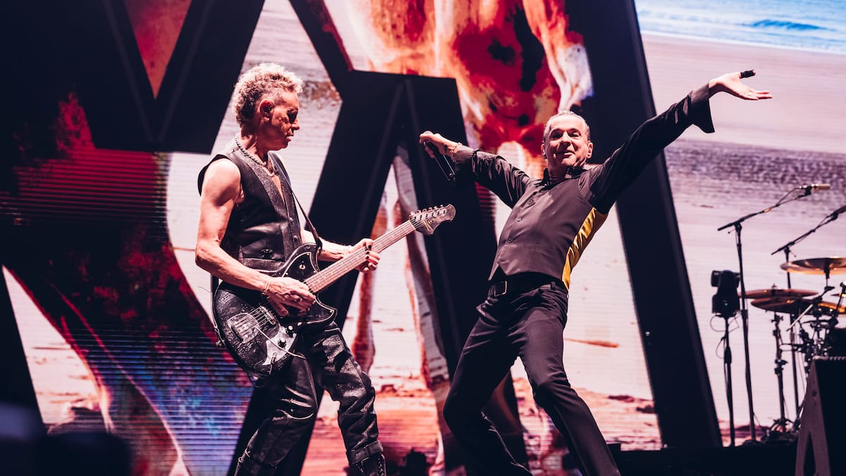 Depeche Mode versiona 'Universal soldier' para su nuevo proyecto antibélico