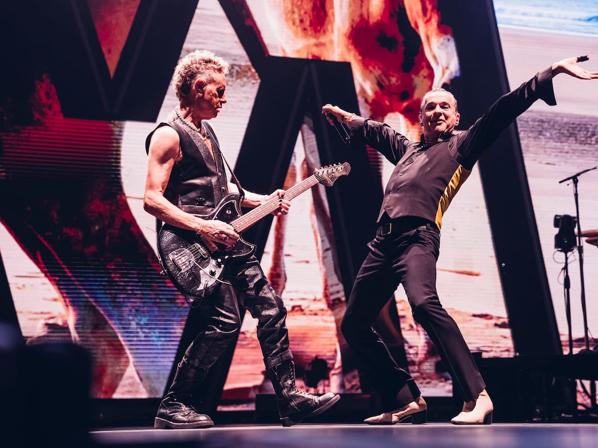 Depeche Mode versiona 'Universal soldier' para su nuevo proyecto antibélico