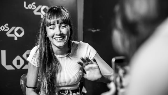 Aitana se divierte en los estudios de Los40