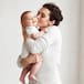 Estas son todas las ayudas que los padres pueden pedir en 2022 por tener uno o varios hijos
