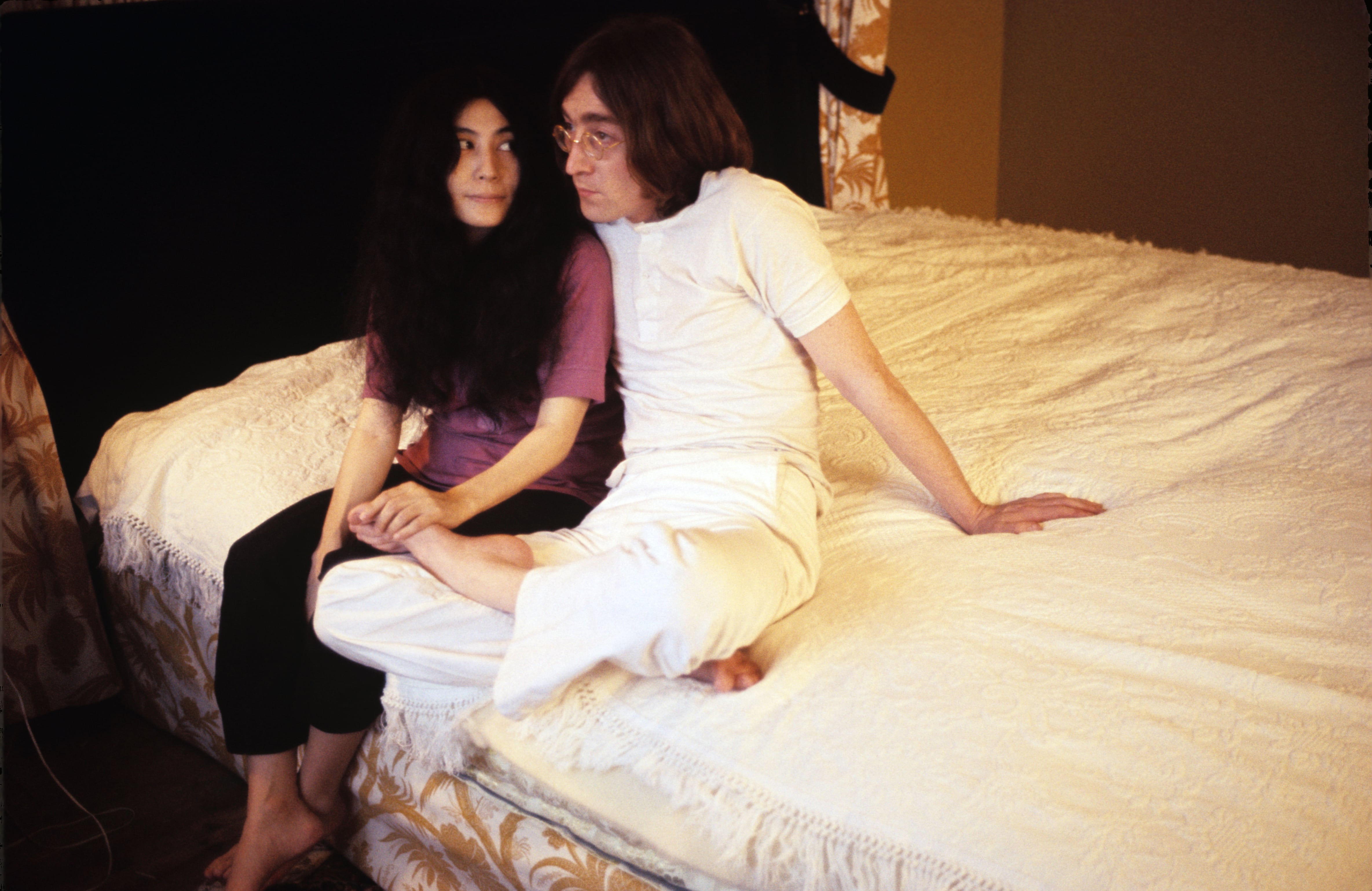 Yoko Ono y John Lennon en 1968