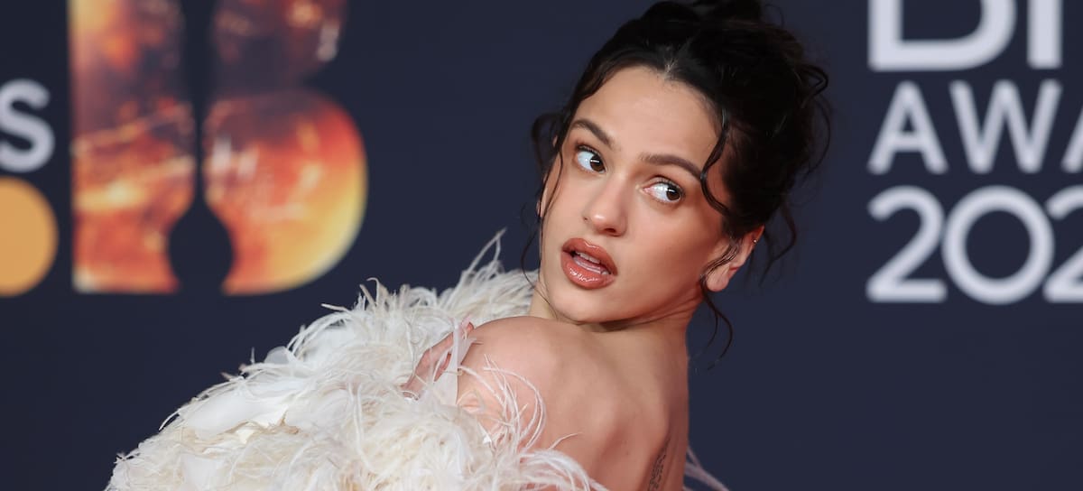 Rosalía en la alfombra roja de los Brit 2026
