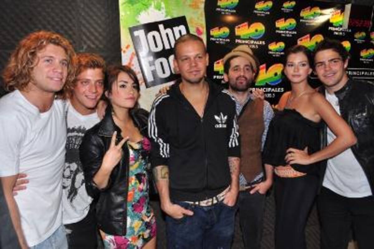 Calle 13 y TeenAngels
