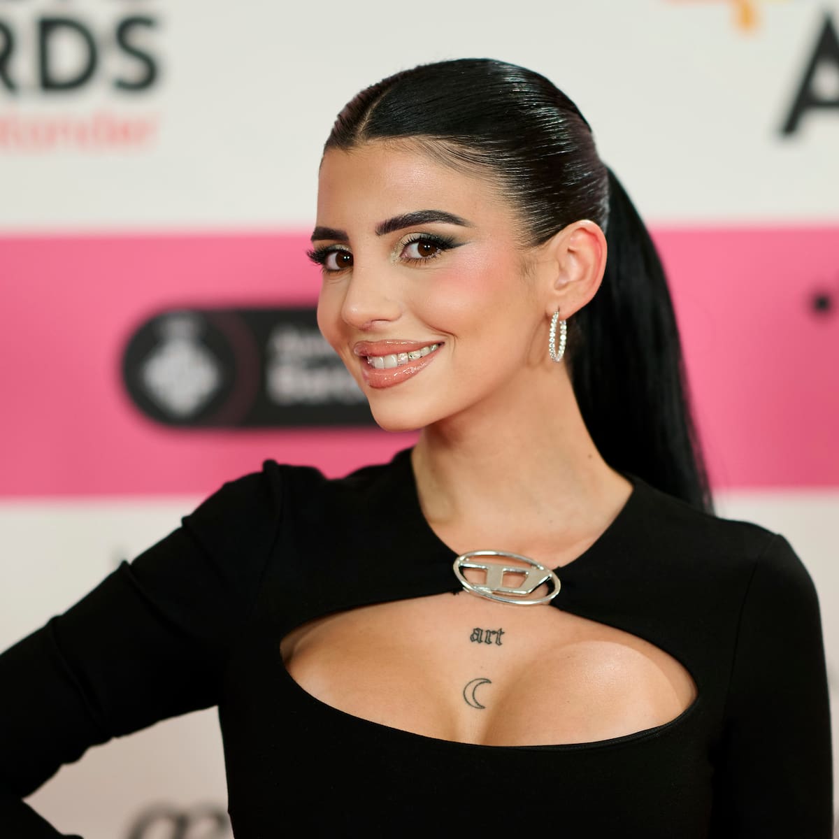 Naiara estrena 'Ese hombre' su nuevo single junto a Las Rodes