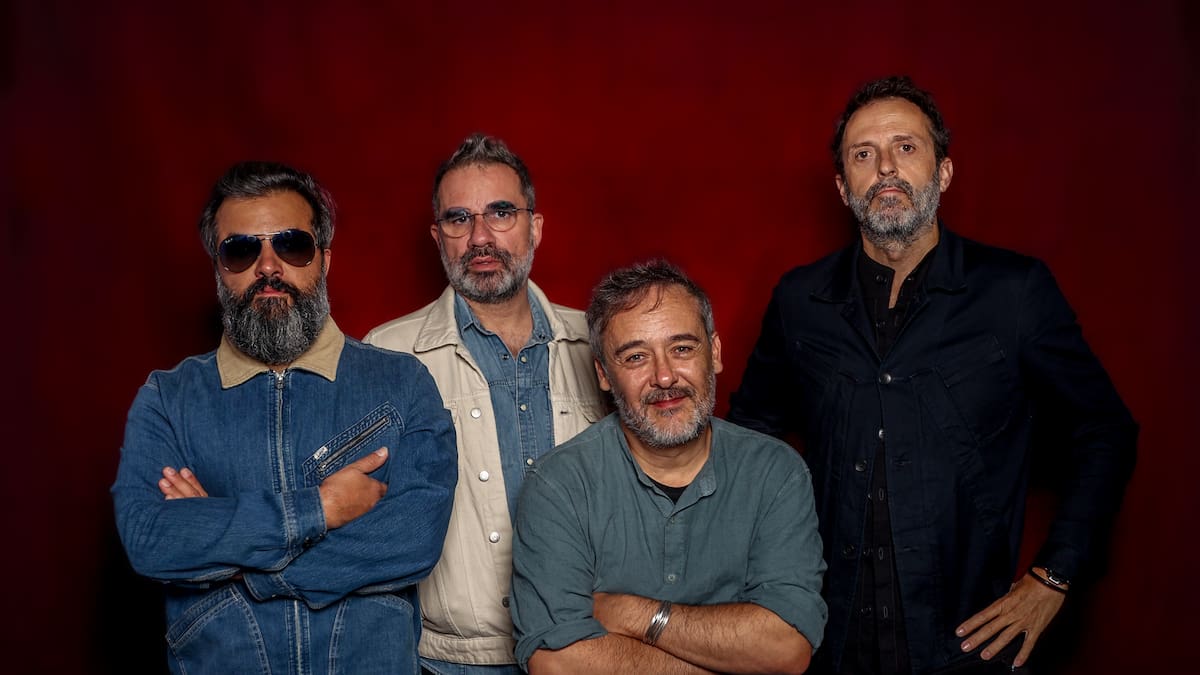 Love of Lesbian anuncia un parón indefinido: "Nos vemos en el último verso"