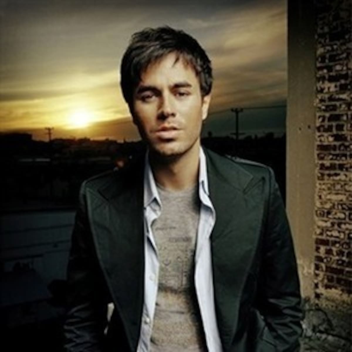 Enrique Iglesias coloca su Euphoria en el número 1 en ventas