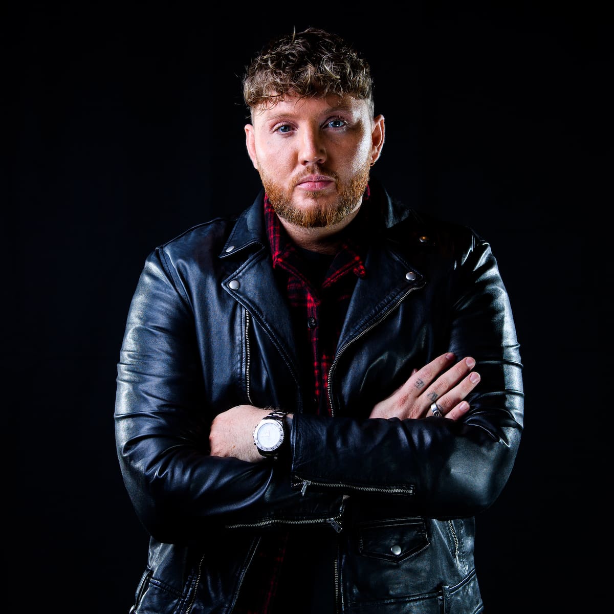 James Arthur busca de nuevo el éxito de 'Impossible' con 'Waste My Tears'
