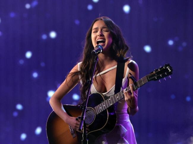 Olivia Rodrigo en los AMAs 2021