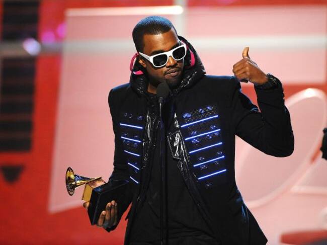 El rapero Kanye West cuenta con un total de 21 Premios Grammy.