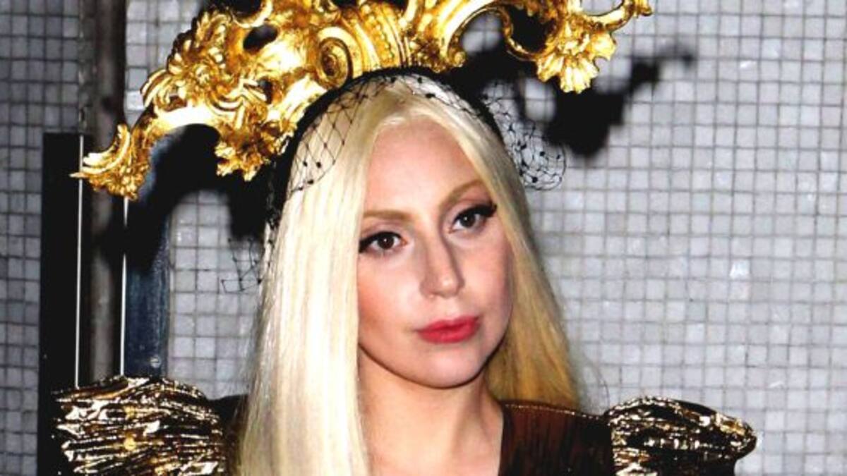 Lady Gaga y un vestido que dejó poco librado a la imaginación