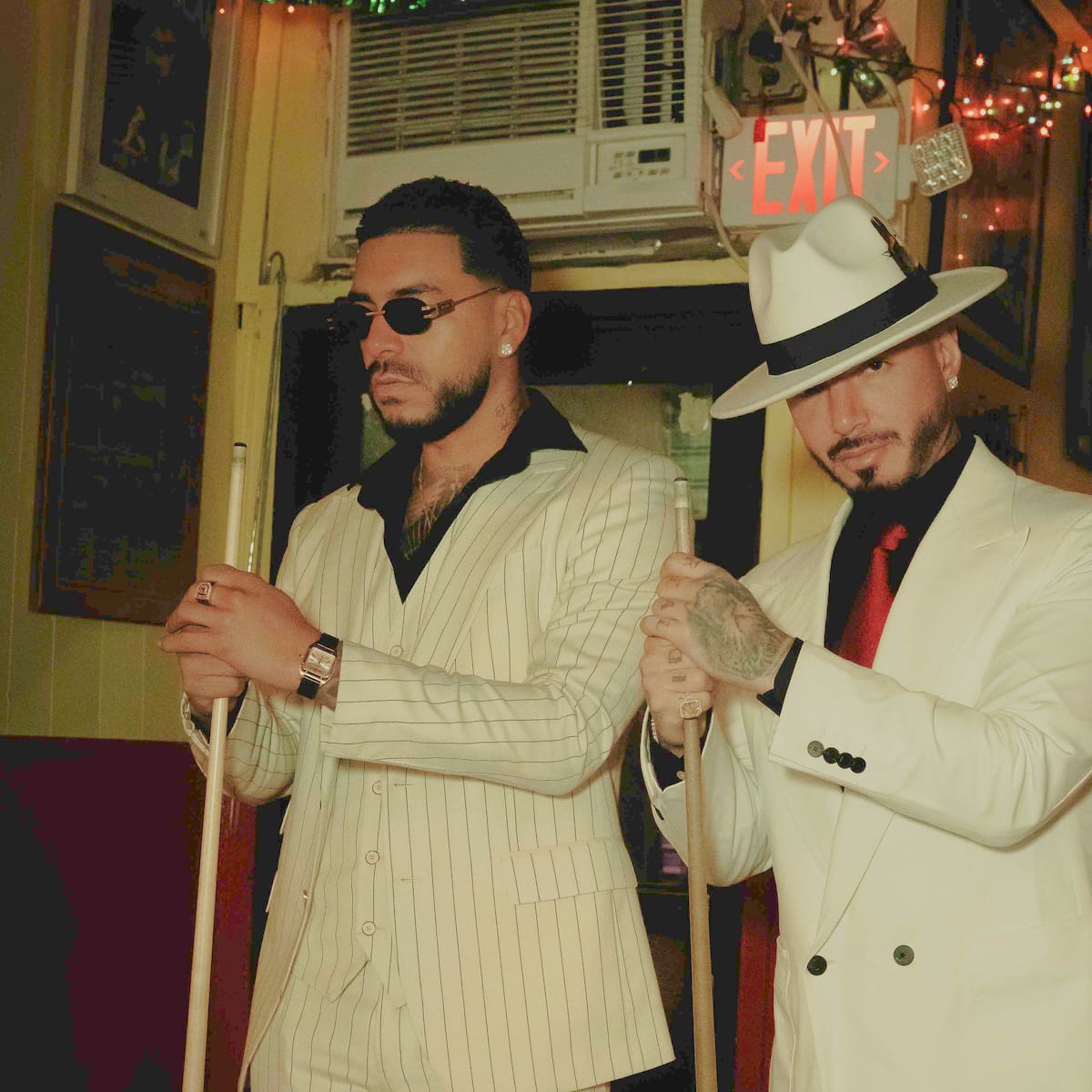 J Balvin y Ryan Castro, dos gangsters con un toque de ternura y un universo con cierto aire a 'Roger Rabbit' en 'Tonto'