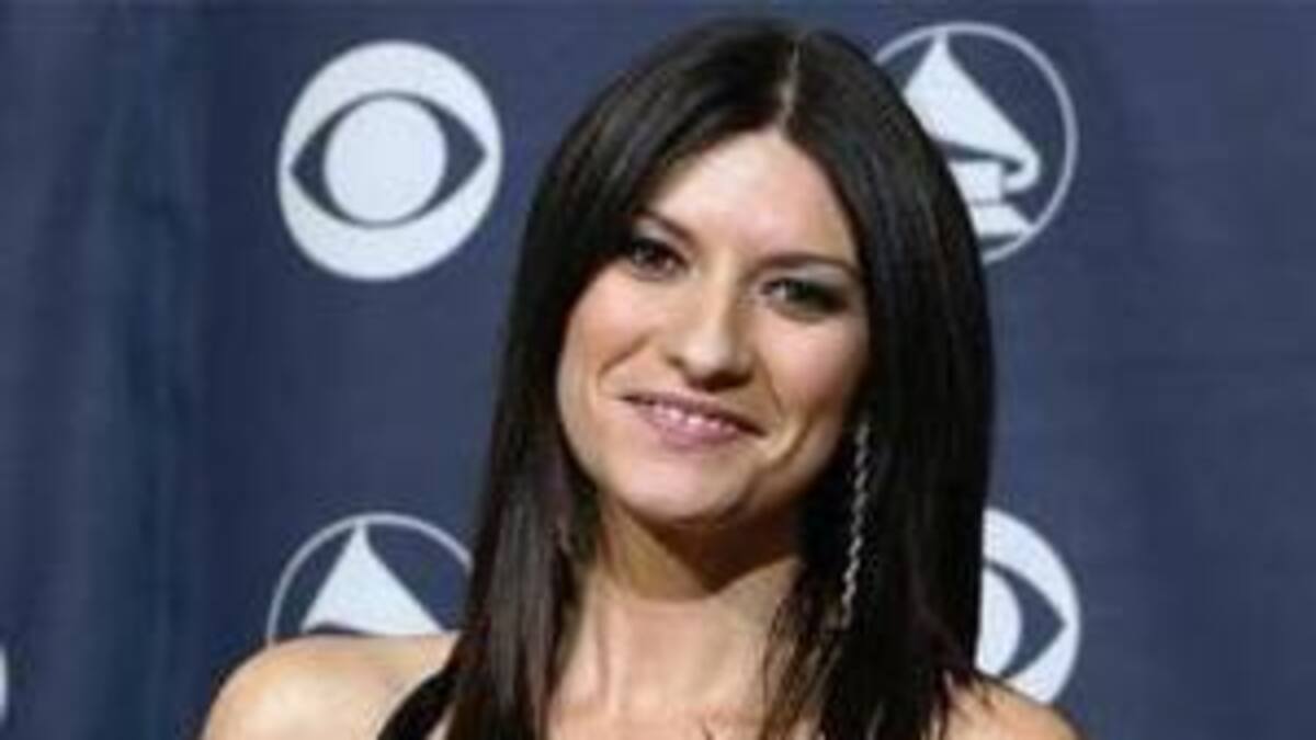 Laura Pausini deja la música para ser madre