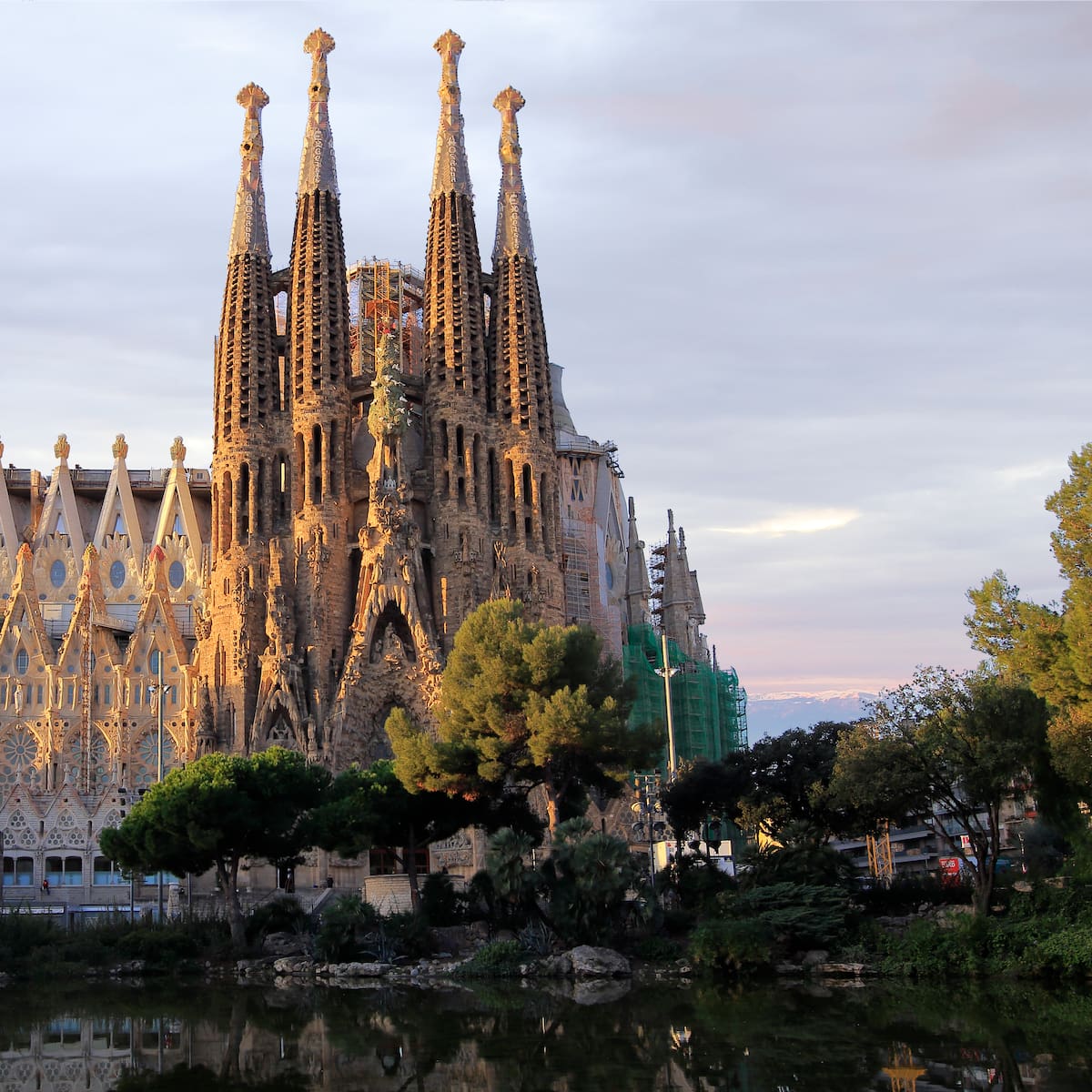 La Sagrada Familia ya es la iglesia más alta del mundo: ¿cuándo estará por fin terminada?