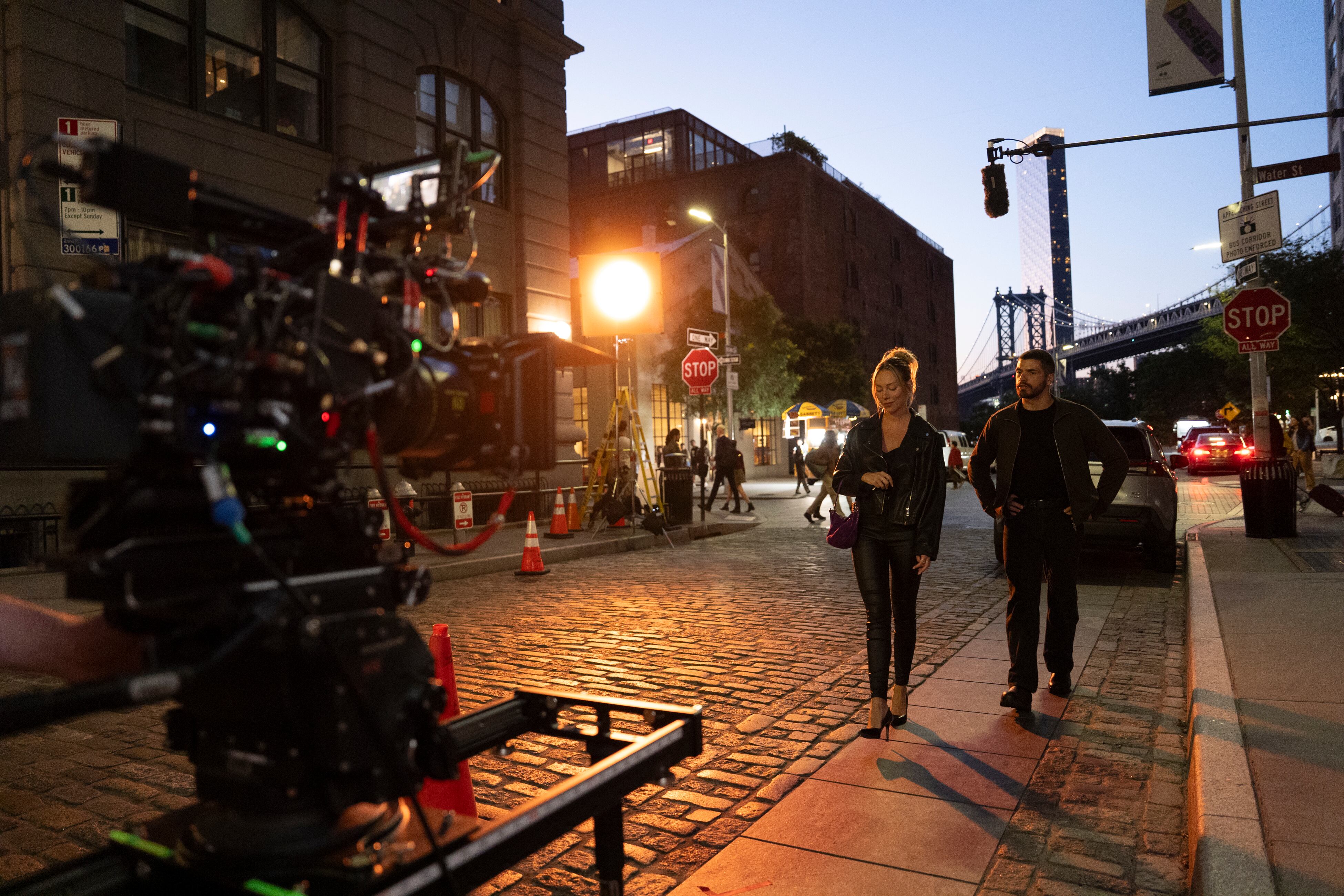 Ester Expósito y Hugo Diego García en el rodaje de &#039;Marfil&#039; y &#039;Ébano&#039;