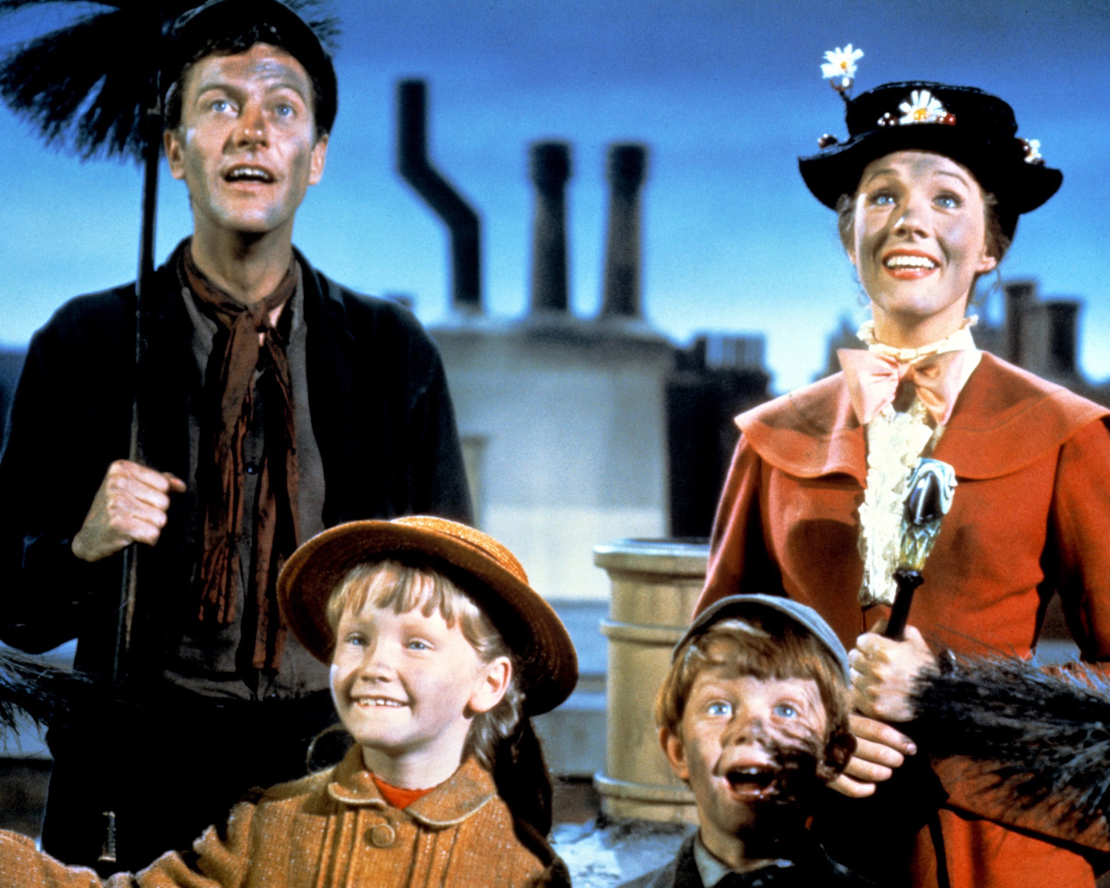 La Junta Británica de Clasificación de Películas (BBFC) ha elevado la clasificación de edad de Mary Poppins de U a PG.