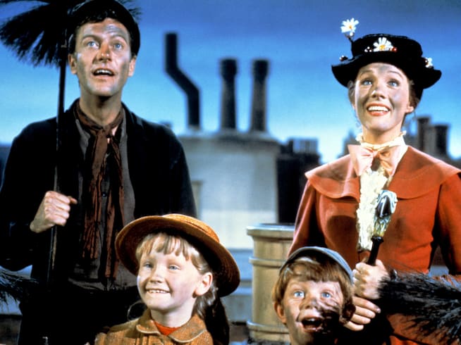 La Junta Británica de Clasificación de Películas (BBFC) ha elevado la clasificación de edad de Mary Poppins de U a PG.