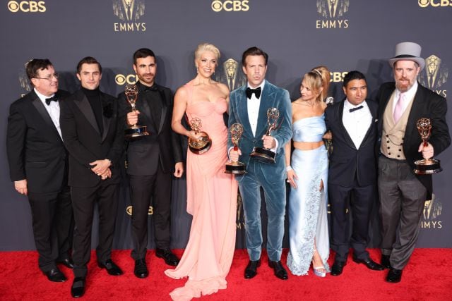 El equipo de &#039;Ted Lasso&#039;, galardonado en los Emmys 2021.