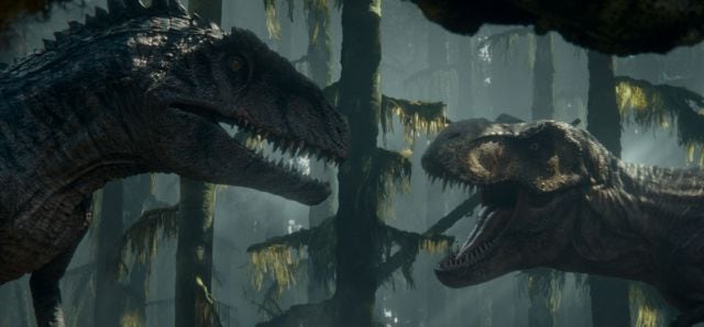 Una palea entre dinosaurios en &#039;Jurassic World: Dominion&#039;.