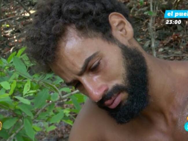 Asraf llora por Adara