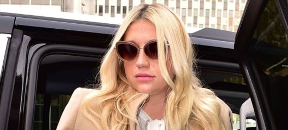 Ke$ha la sigue pasando mal