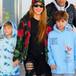 Milán y Sasha, protagonistas del videoclip de ‘Acróstico’ de Shakira tocando y cantando con su madre