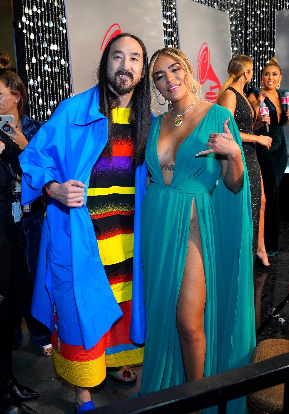 Steve Aoki junto a Karol G