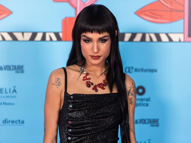 Natalia Lacunza en la alfombra roja de LOS40 Music Awards 2022.