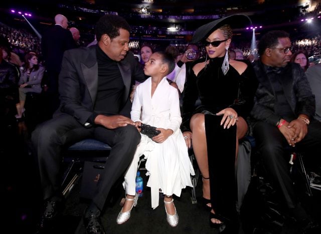 Jay Z con sus mujeres en una noche complicada para él tras partir como favorito y terminar como el gran derrotado sin ningún Grammy.