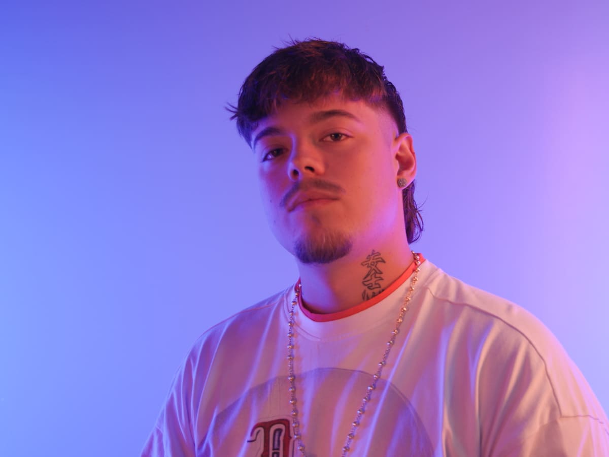 Saiko opina sobre las cadenas como símbolo de la escena urbana: “Me parece que es tirar el dinero”