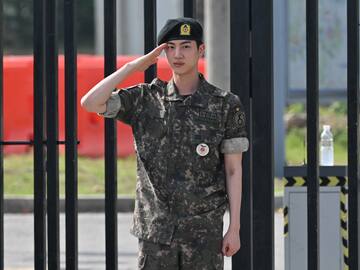 Así fue el regreso de Jin de BTS del Servicio Militar