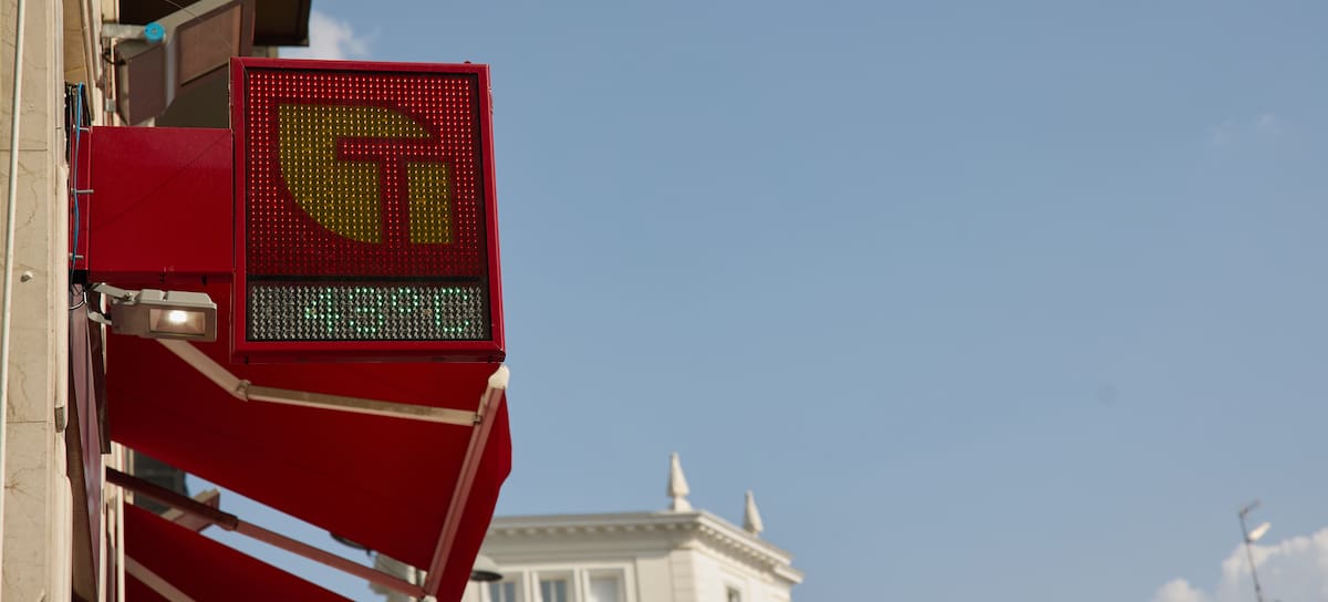 Termómetros que marcan hasta 43 grados.