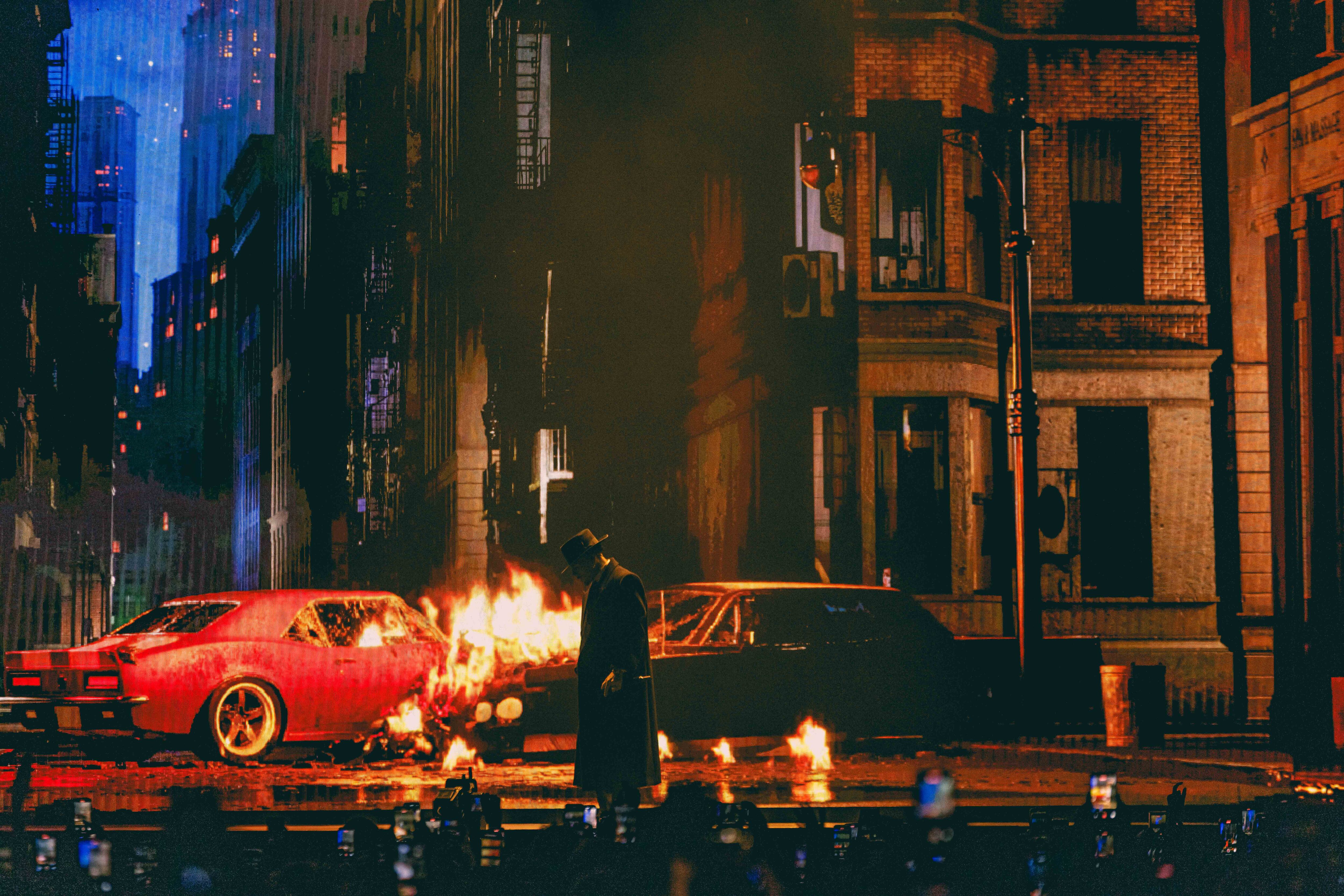 Rauw Alejandro actuando durante el &#039;Cosa Nuestra Tour&#039; en Barcelona.