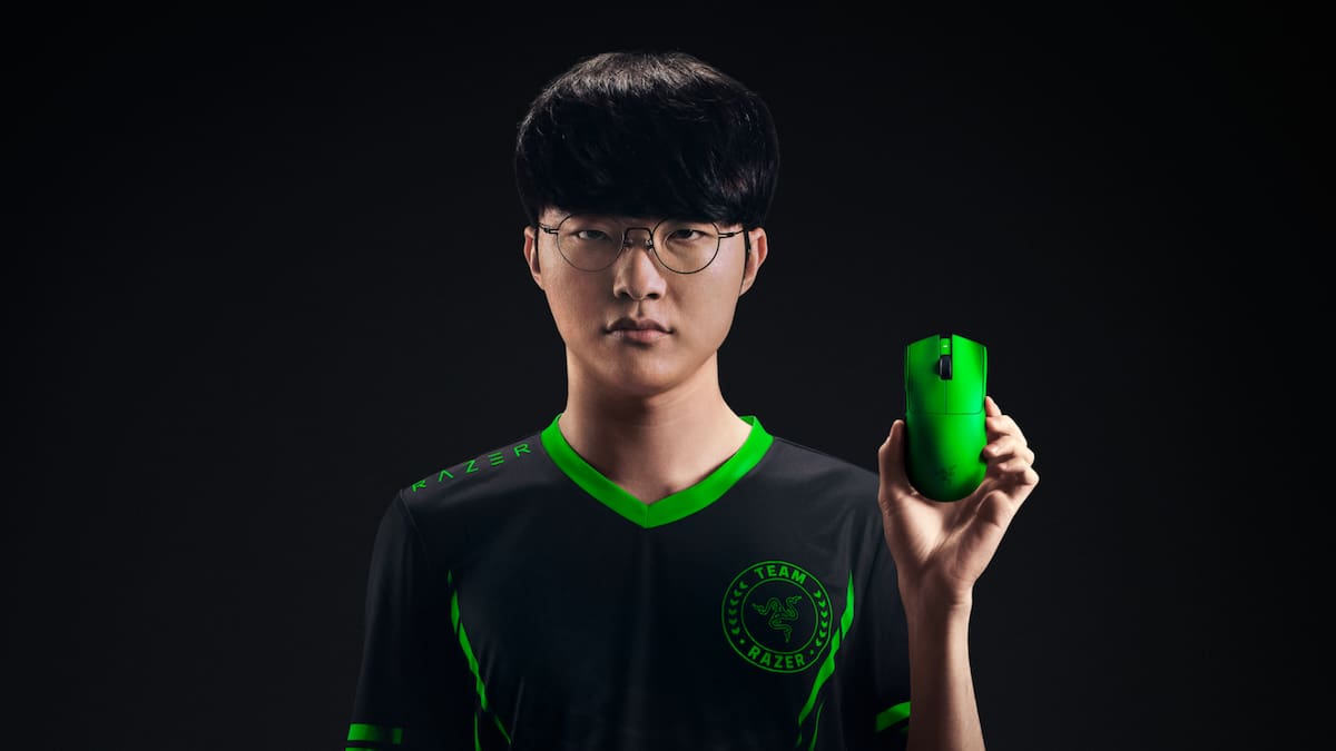 Razer viste de verde su ratón más icónico: el Viper V4 Pro estrena el acabado Esports Green